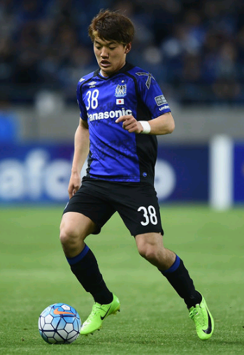 通过中场球 通过中场球