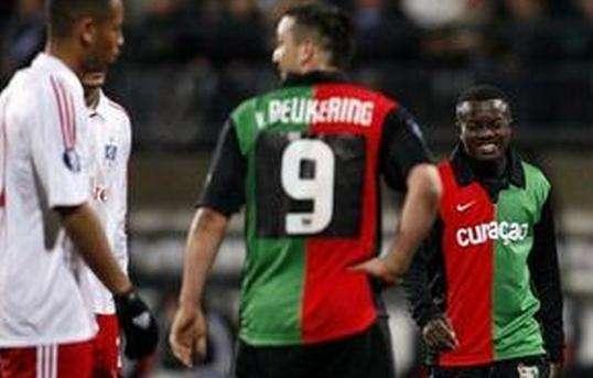 在万众瞩目 在万众瞩目