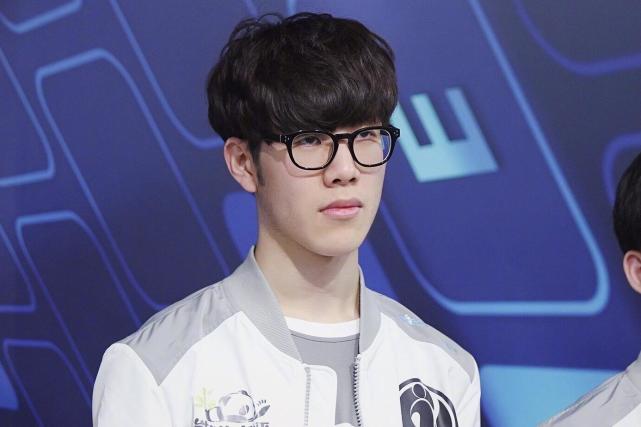 供了借势而 供了借势而