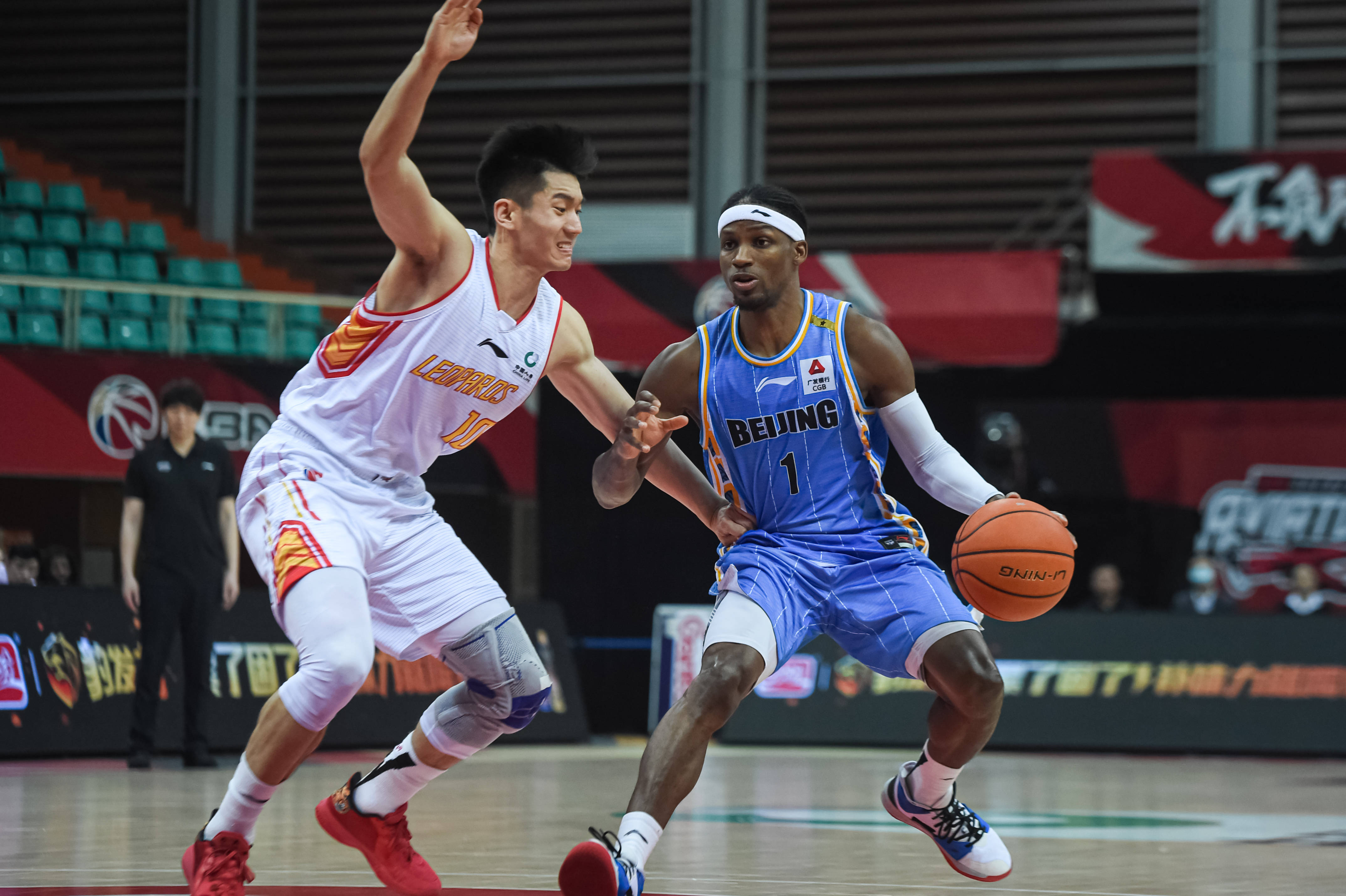 积极备战 积极备战