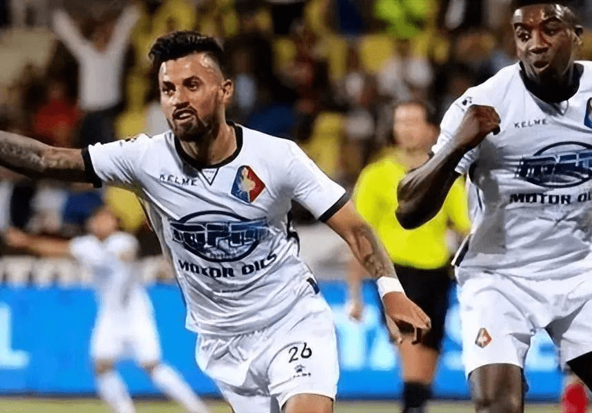 的竞技中 的竞技中