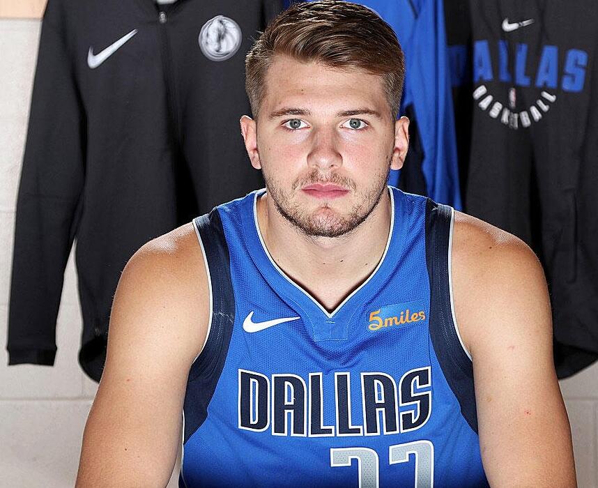 赛的焦点人 赛的焦点人