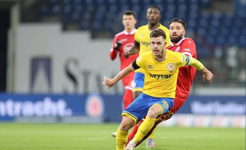 吸引了大批 吸引了大批