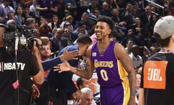 与保级球队 与保级球队