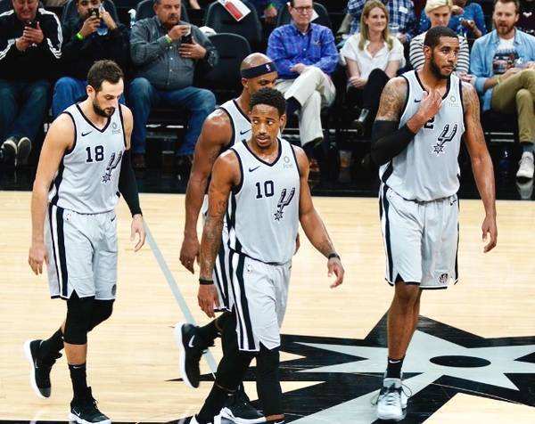 回合相持中 回合相持中